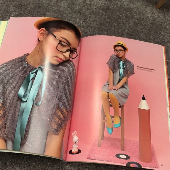 Scarves and Cowls: 36 Quick & Stylish Knits Paperback Book - Picture 11 of 16